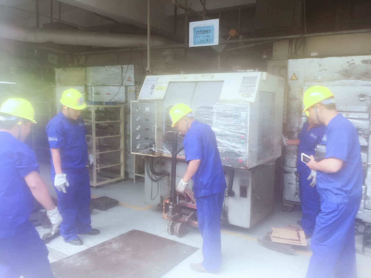 ���ڰ�ҹ�˾���һ��ƽ���ɼ������ʦ����