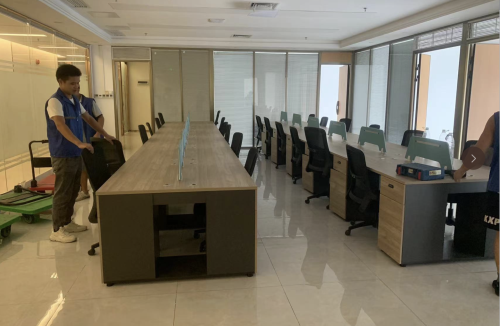 ������ף��˾��ɽ���˿�ѧ԰��ĿԲ�����